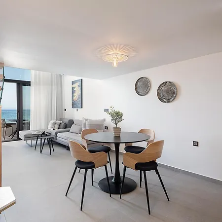 Calla Luxury Seafront Ξενοδοχείο με διαμερίσματα